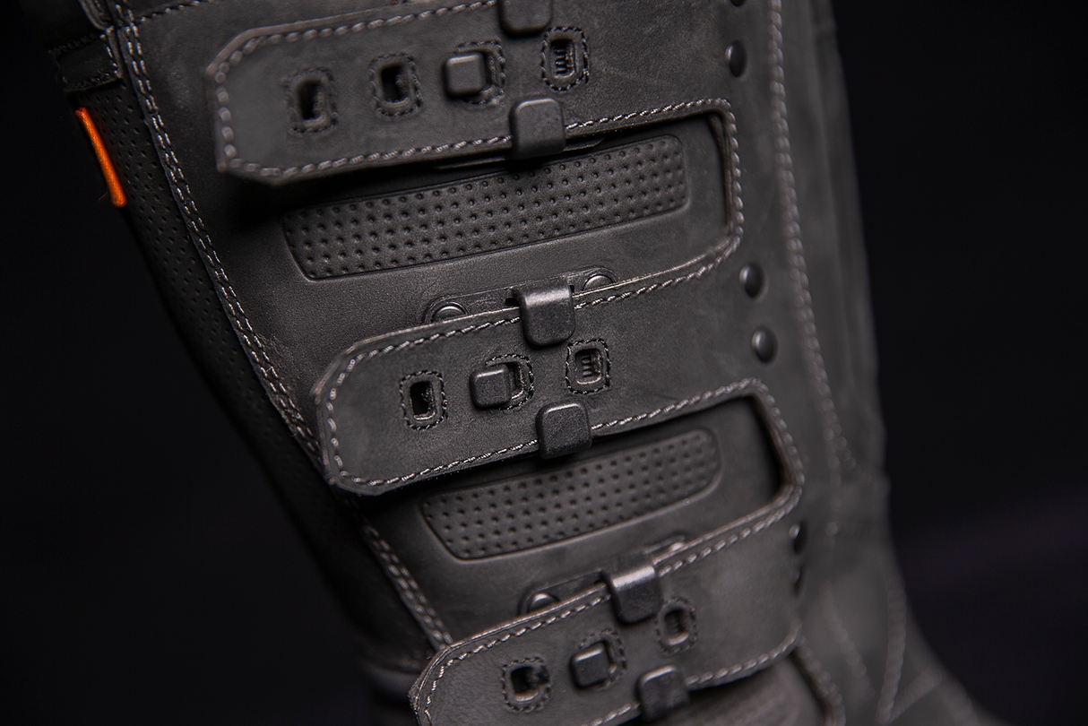 Botas ICON Elsinore 2™ CE - Negras - Talla 13 3403-1218