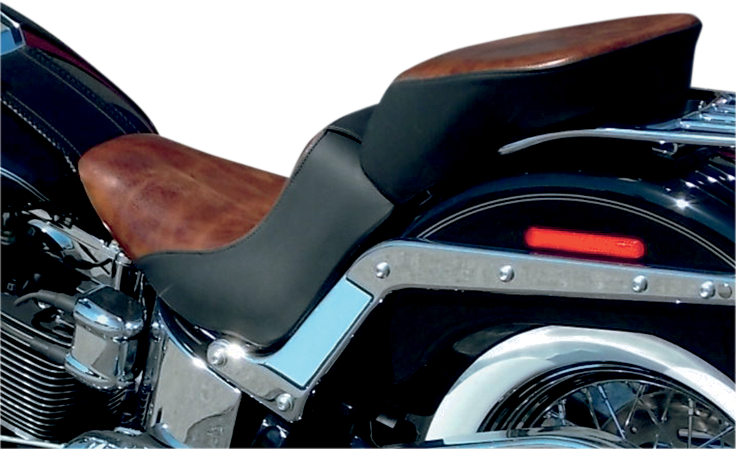 SADDLEMEN Lariat Seat - FLSTN/C 806-15-0041B