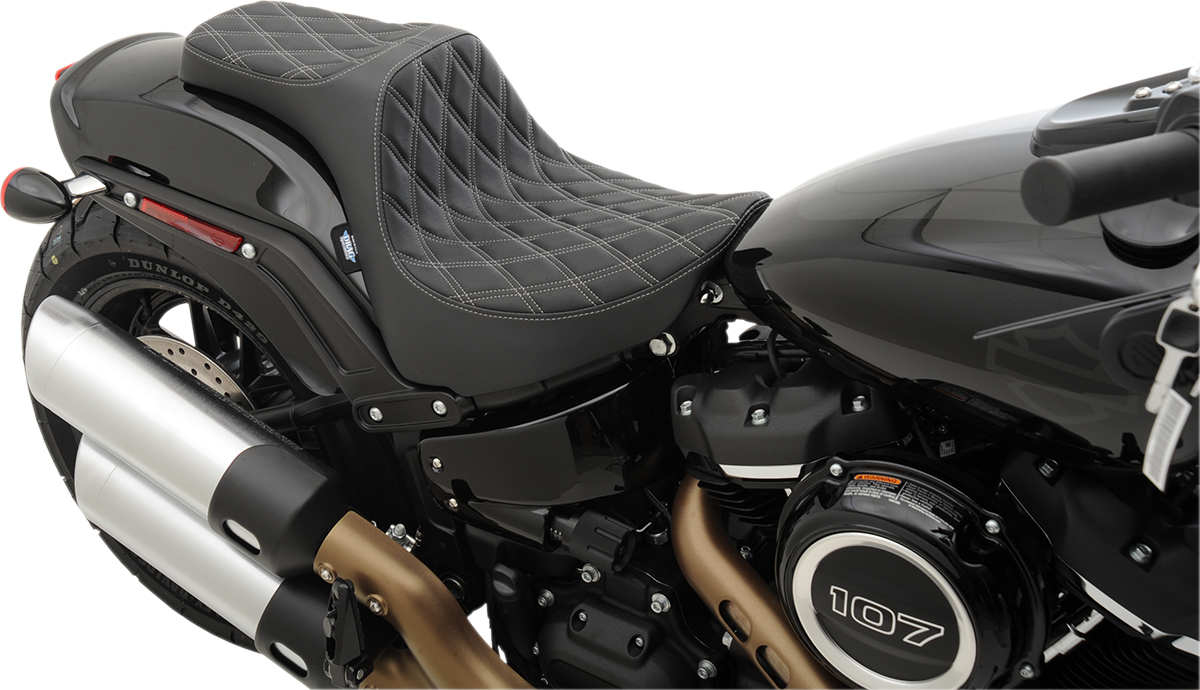 DRAG SPECIALTIES Predator III Seat - Double Diamond - Silver Stitched - FXFB/S '18-'22 FIT FLSTN W/O LUGG RACK 0802-1073