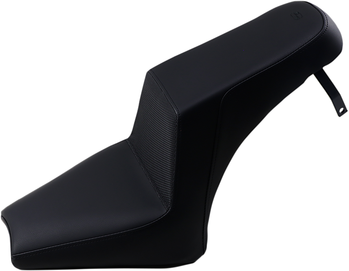 SADDLEMEN Step Up Seat - Gripper - Black I18-33-174