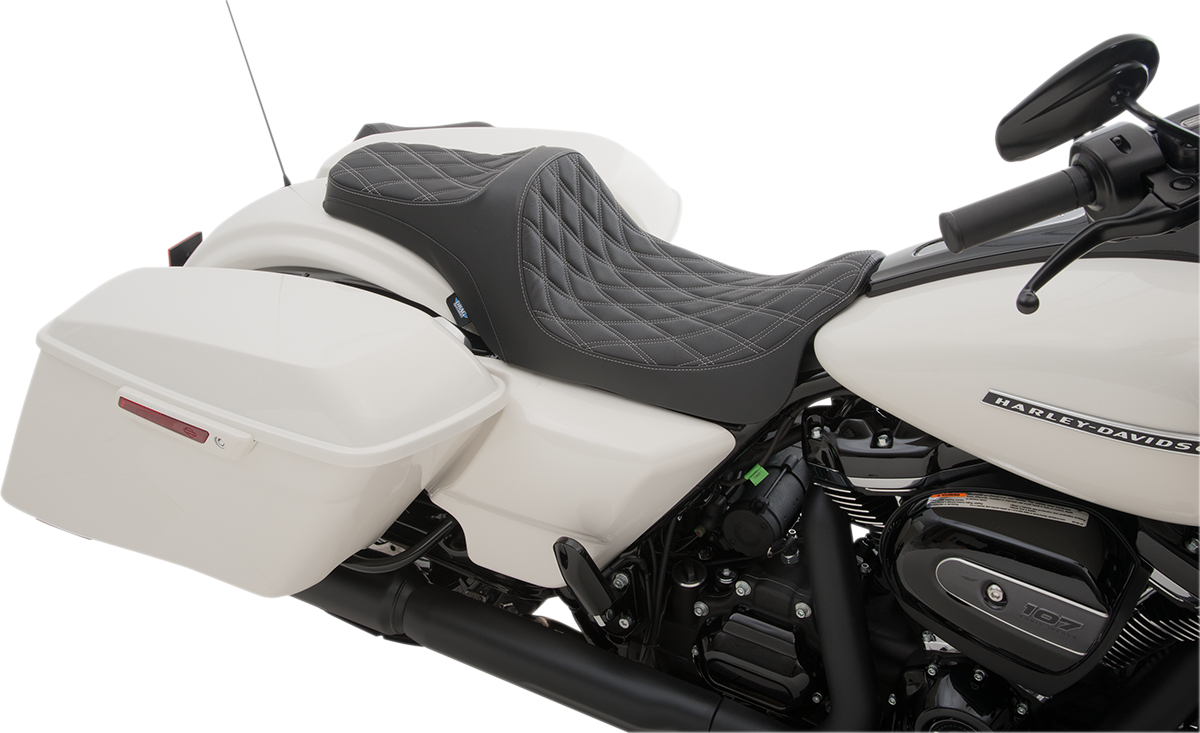 DRAG SPECIALTIES Predator III Seat - Double Diamond - Silver Stitched - FL '08-'22 0801-1115