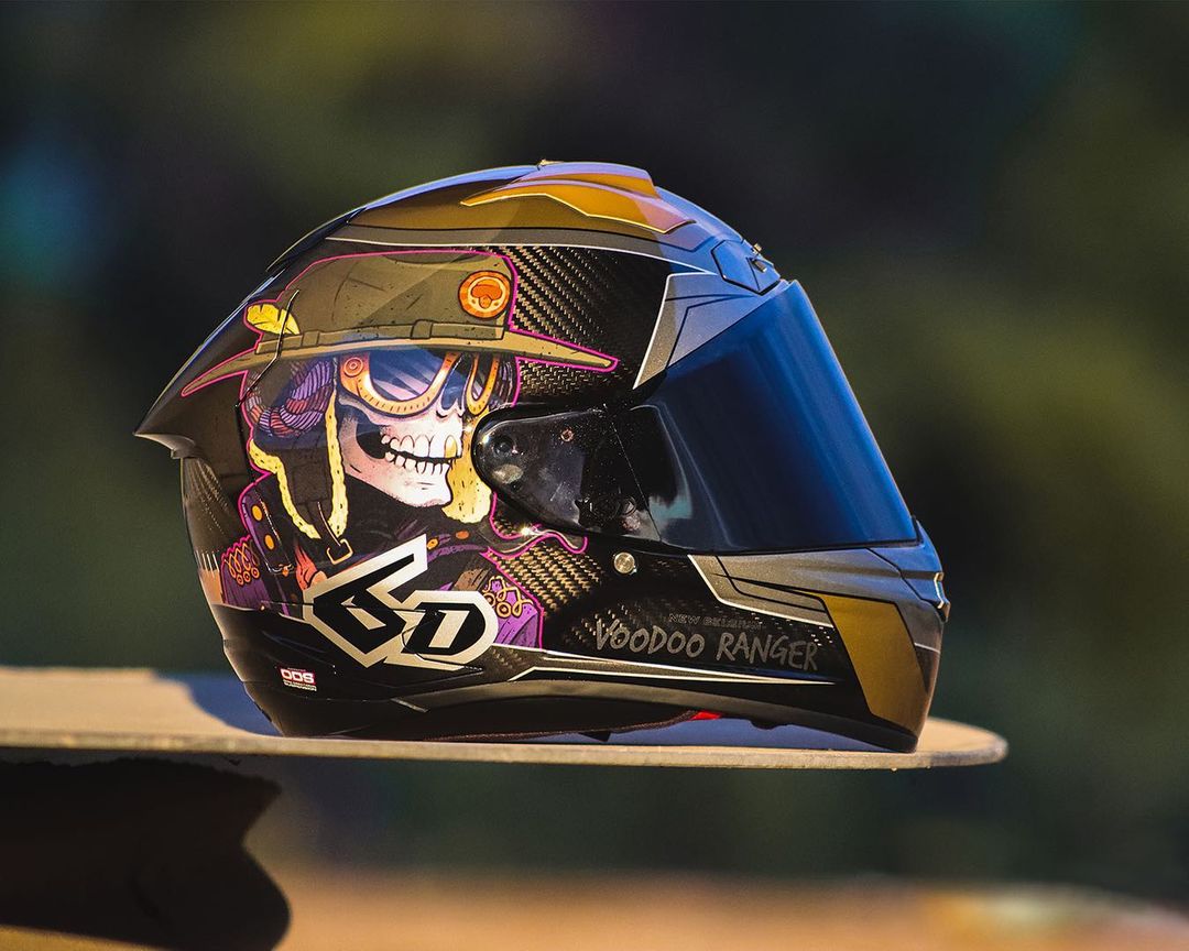 6D ATS-1R Motorcycle Helmet - Voodoo Ranger - Gloss Black/Gold - Small 30-0805